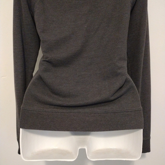 Old Navy - Crew Fall Heather Gray Sweater - Picture 9 of 13